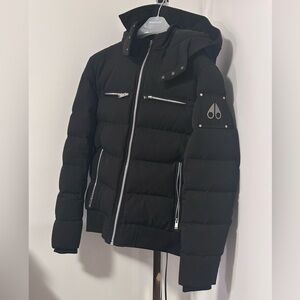 Moose Knuckles Men’s Black Cloud Puffer Bomber jacket Size Large